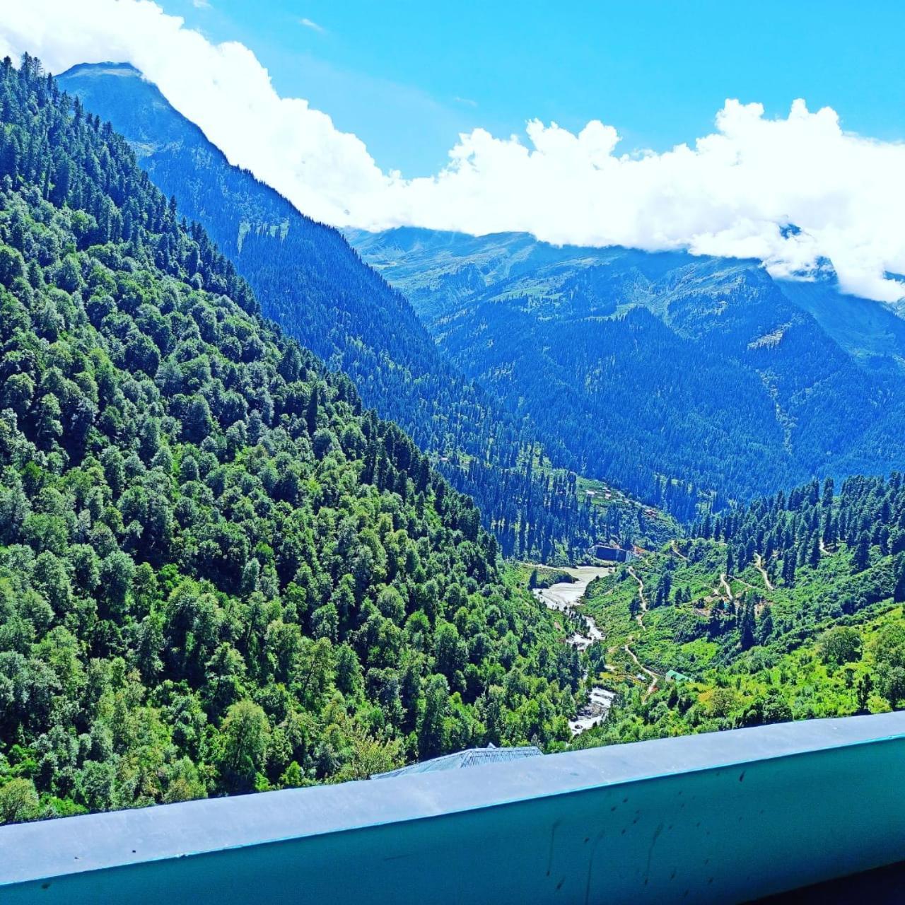 Aman Resort, Tosh Village, Himachal Pradesh Екстер'єр фото