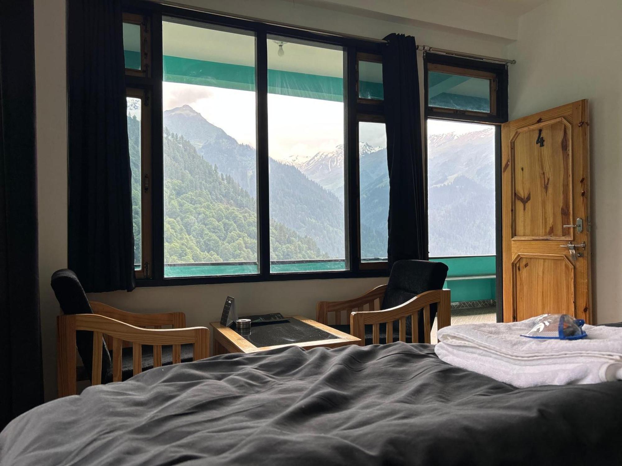 Aman Resort, Tosh Village, Himachal Pradesh Екстер'єр фото